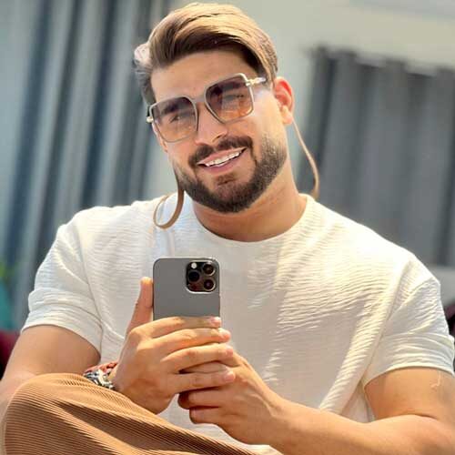 دانلود آهنگ ﻣﻴﺨﻮام ﻳﻪ ﺑﺎر دﻟﺖ ﻃﺮف ﻣﻦ ﺑﺎﺷﻪ