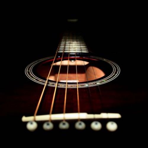 دانلود آهنگ عجب شعر قشنگی واسه چشمات سرودم